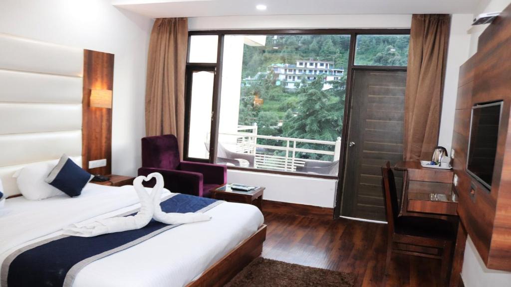 AK Continental - Mcleodganj photo