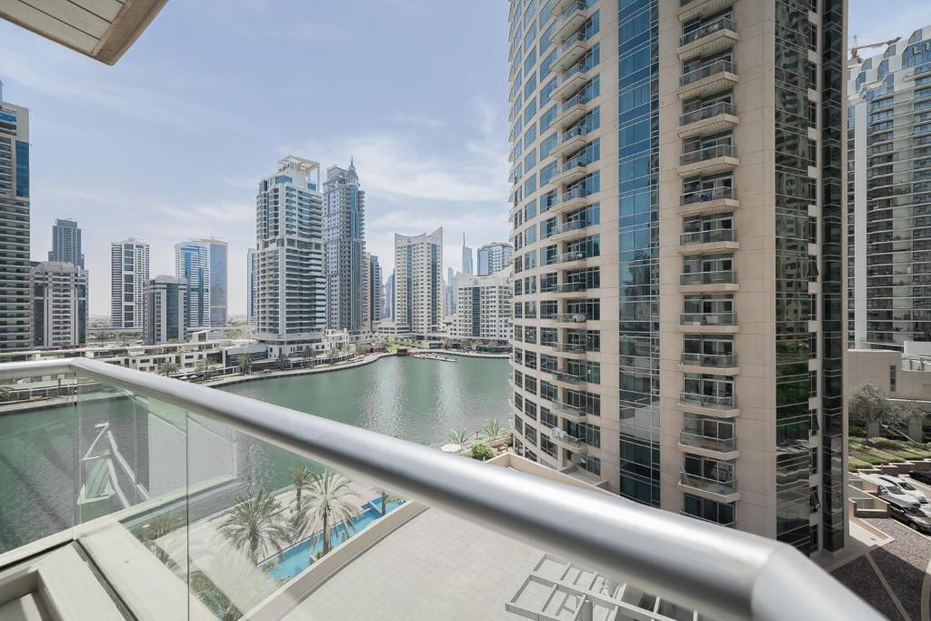 Luton Vacation Homes - Park Island, marina view-Dubai Marina-60AB5 photo