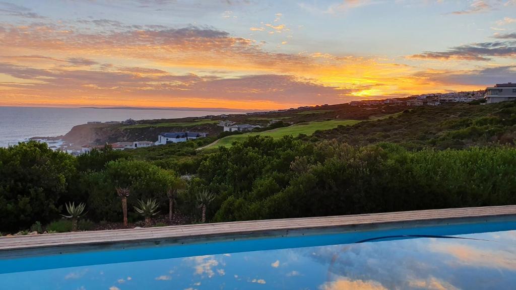 Luxury Home located on Pinnacle Point Golf Estate, Mossel Bay