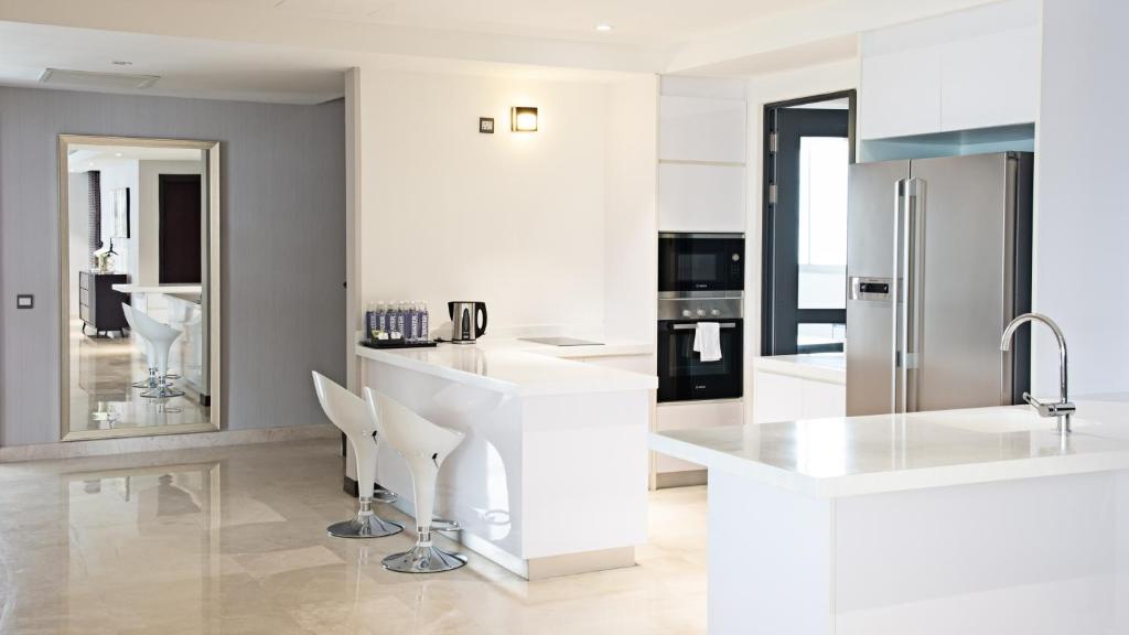 Kitchen, TRILLION SUITES by SLG in Kuala Lumpur