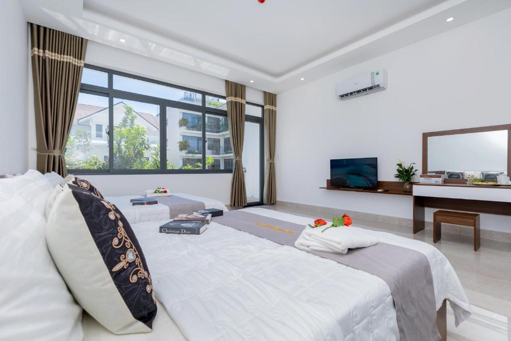 Palm Villa 34 – with 17 bed room, karaoke & bida inside