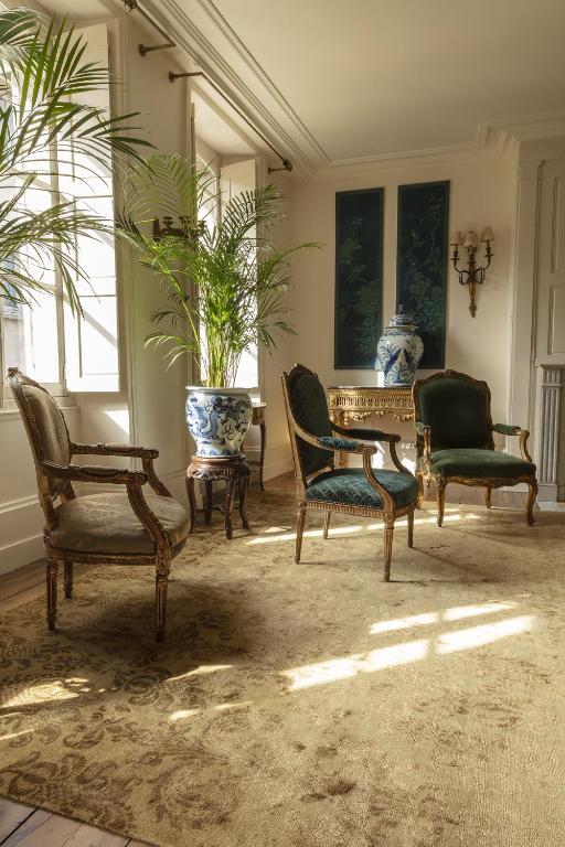 Hotel de Colbert photo