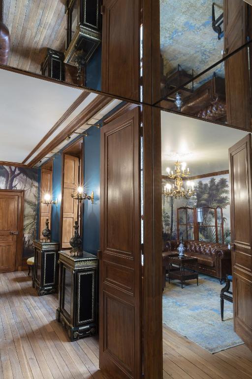 Hotel de Colbert photo