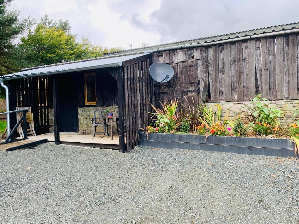 Hay View Lodges - Barn End — Hotel in Clyro