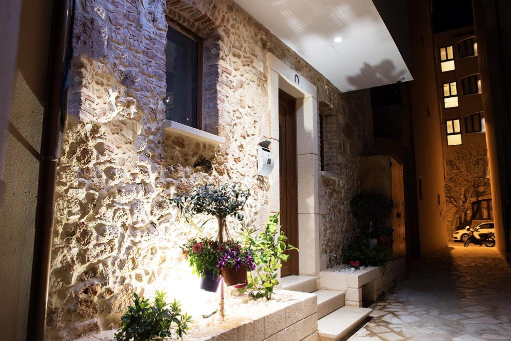Edward Luxury Suites — Hotel in Crete Island
