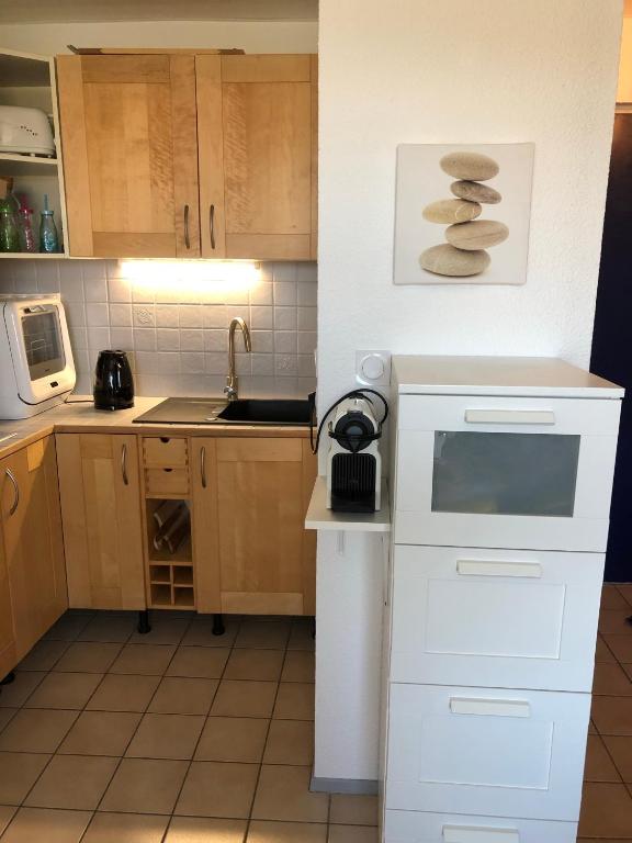 Appartement Climatisé avec Piscine & Mer Bleu Marine - 5