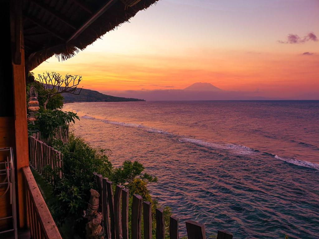 Malibu Huts photo