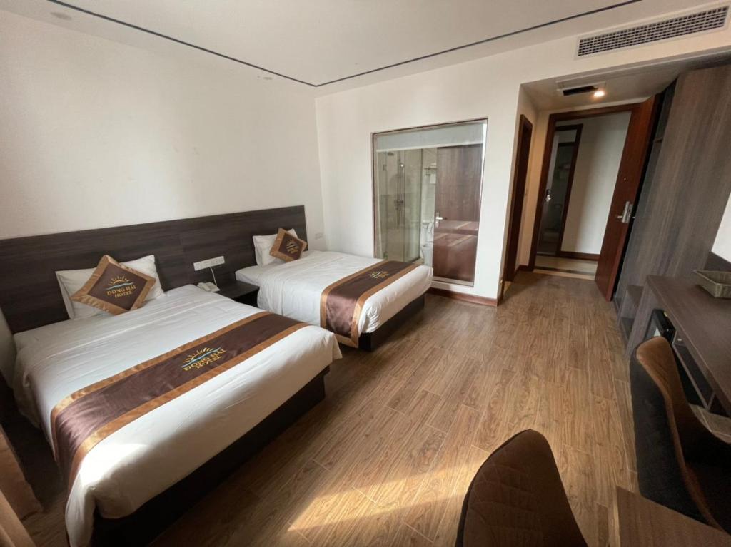 Khách Sạn Đông Hải, Móng Cái