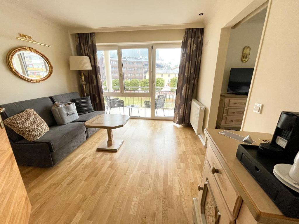 Suite with Garden View