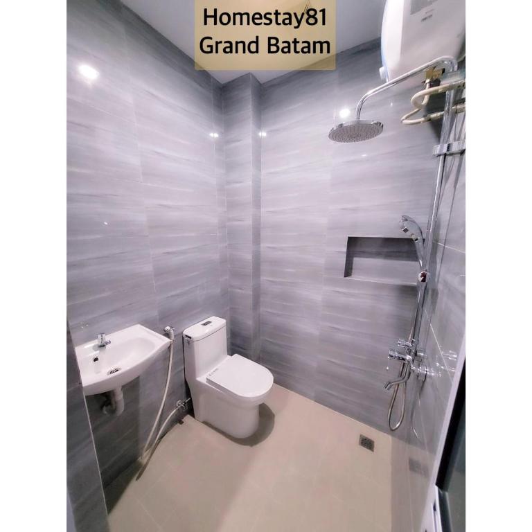 Homestay 81 Grand Batam photo