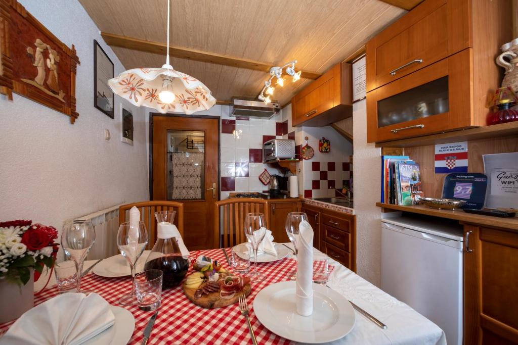 Apartment Pod Lipom 전경