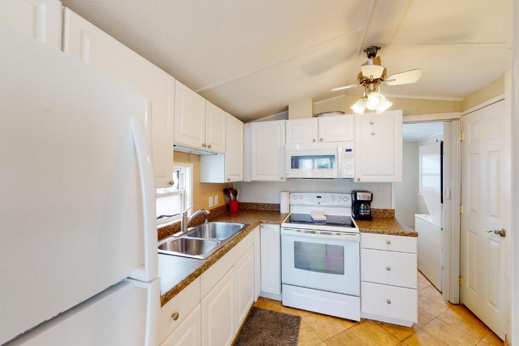Long Island Village Unit 347 photo