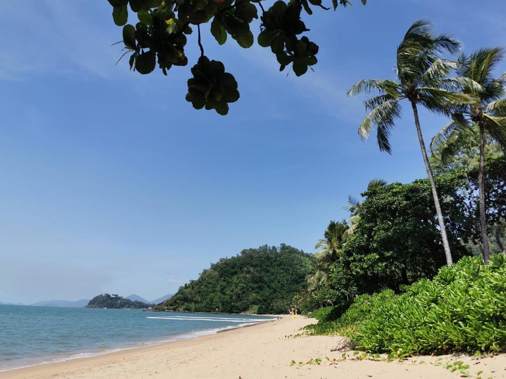 Ocean Horizons - Waterfront Views photo