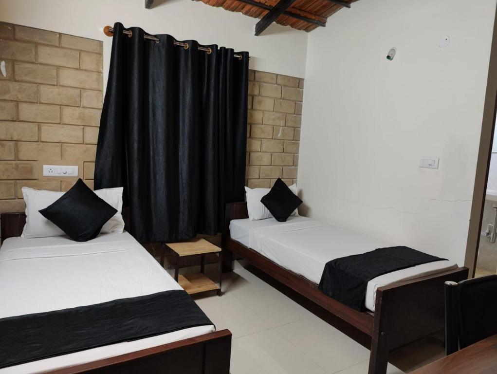 Minimal Poshtel — Hotel in Mysore