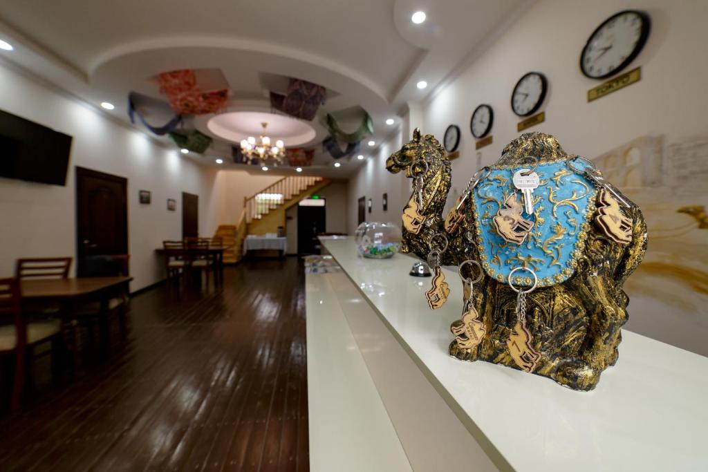 Caravan Hostel, Chiva