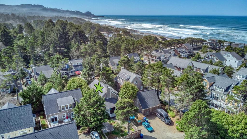 Cape Cod Hideaway, Depoe Bay