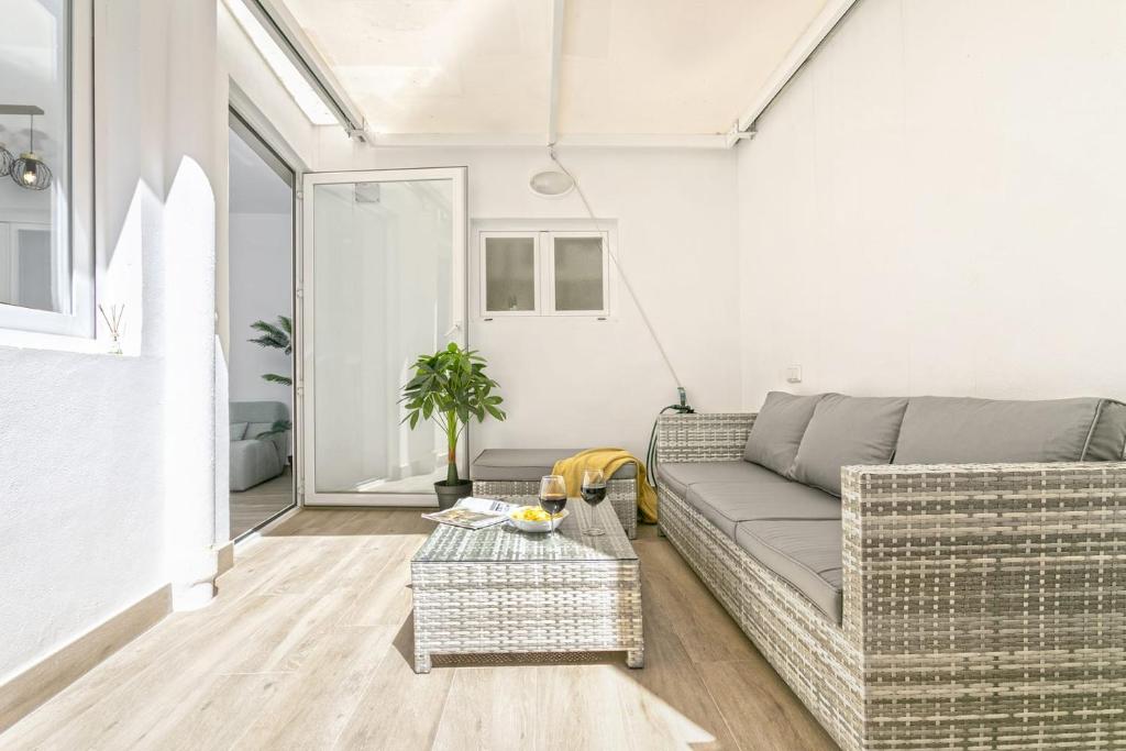 Precioso apartamento con Patio - 3