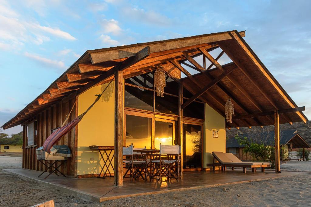 Wallac Bungalows Canoas de Punta Sal - 4