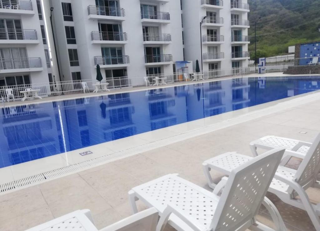 Espectacular y cómodo Apartamento en Girardot WiFi - 2