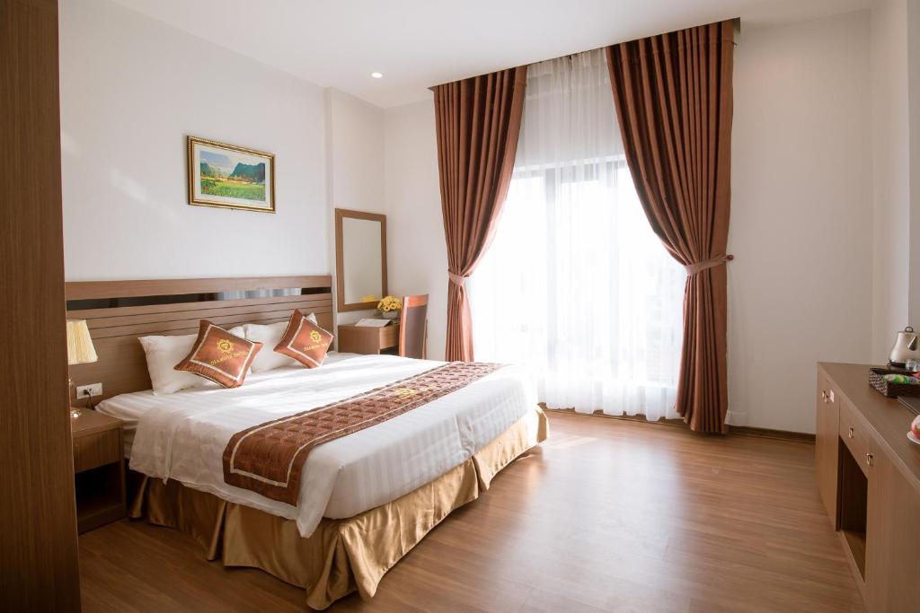 Diamond Hotel photo