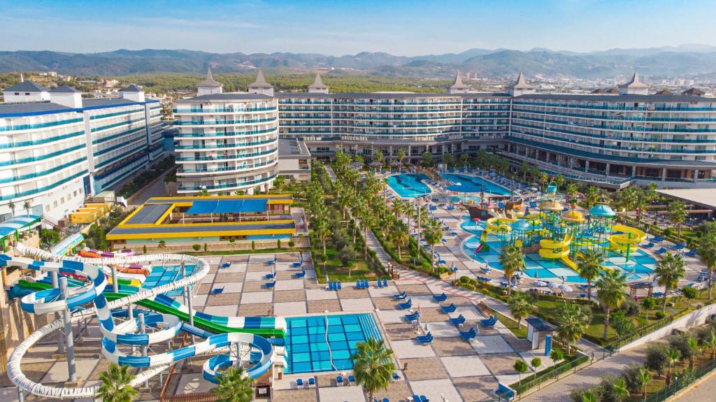 Eftalia Ocean — Attractions for children in Turkler