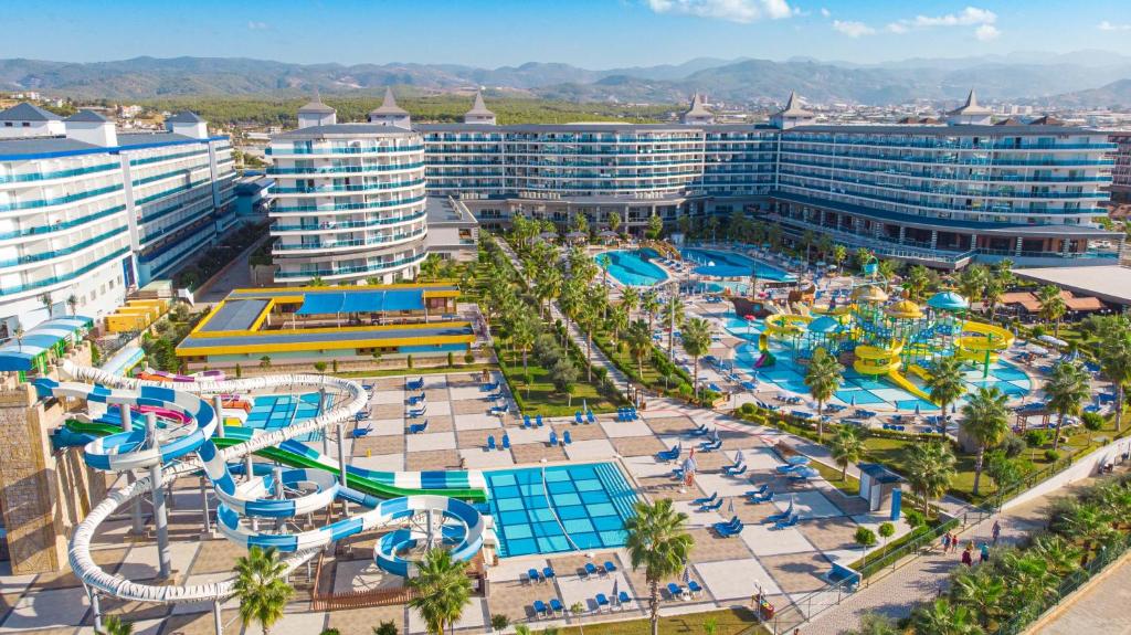 Eftalia Ocean — Swimming pool in Turkler