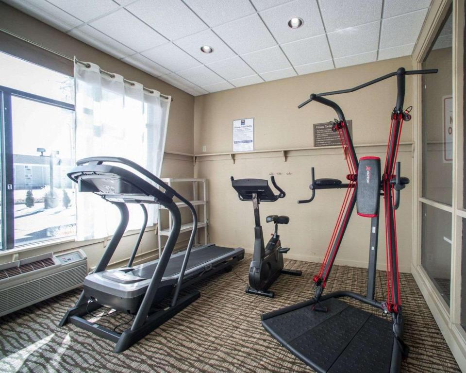 Comfort Inn & Suites St. Louis-Hazelwood photo