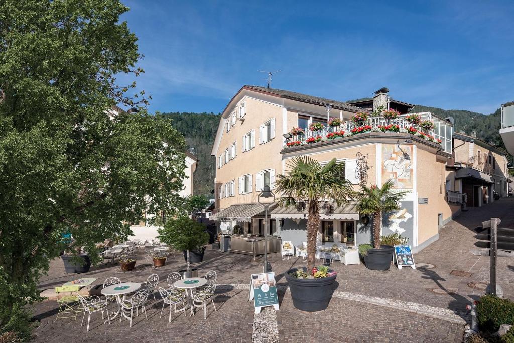 Hotel Weisse Lilie - B&B - 3
