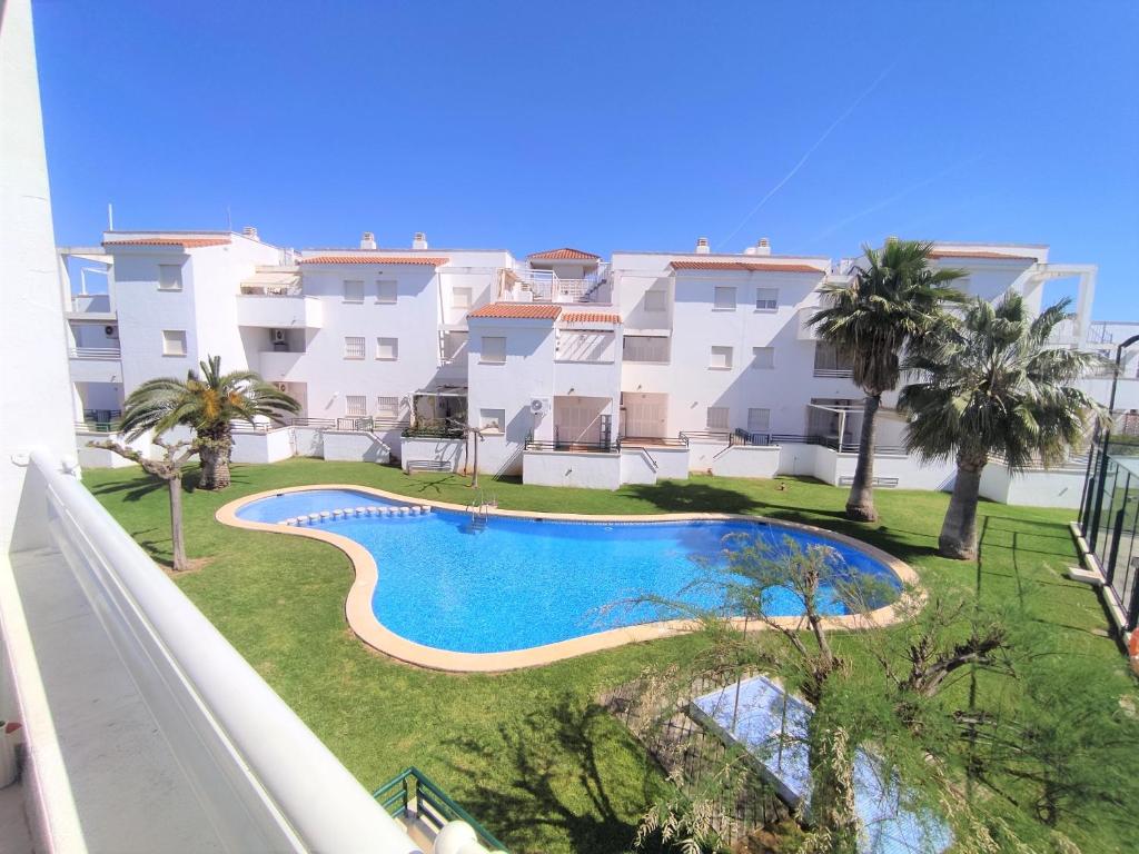 Urbanización familiar LAS BRISAS TERRAZA Y PISCINA Albert Villas - 2