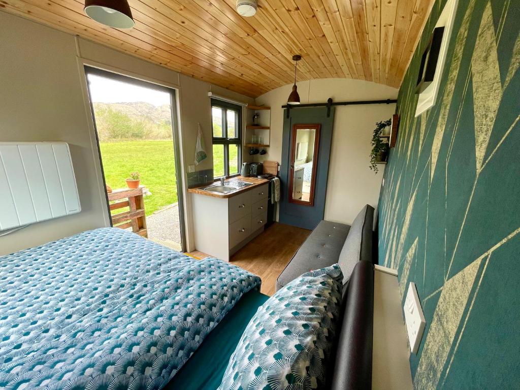 Stepping Stones Glamping little red, Bantry