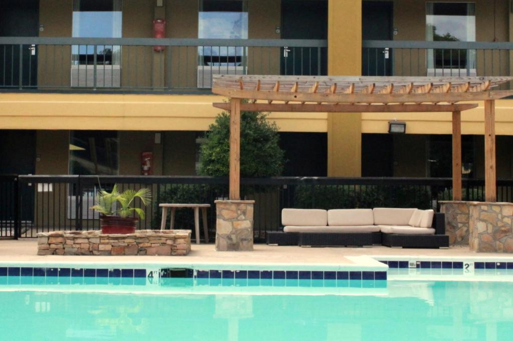 Days Inn by Wyndham Attalla photo