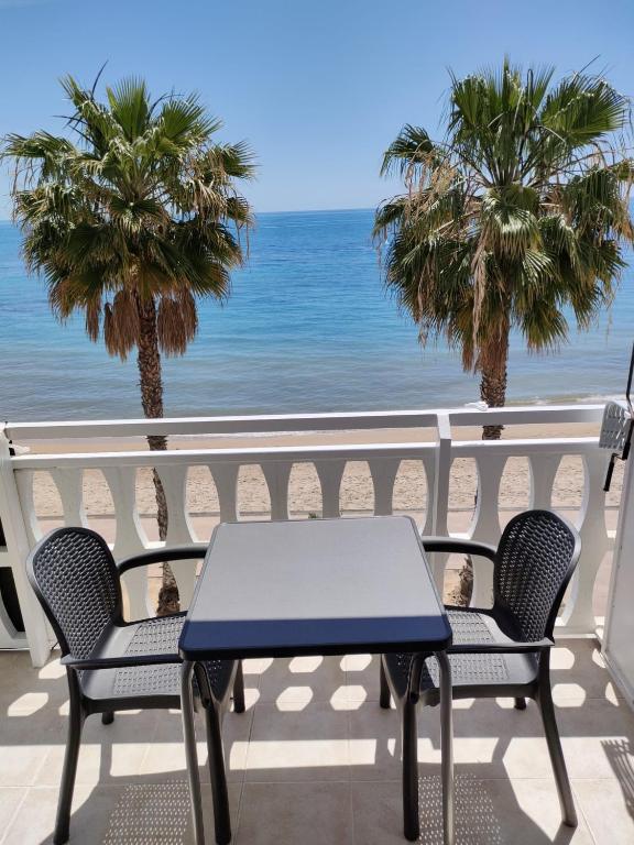 Beach front Esther 5 Villajoyosa VACATION RENTALS FROM 11 NIGHTS - 1