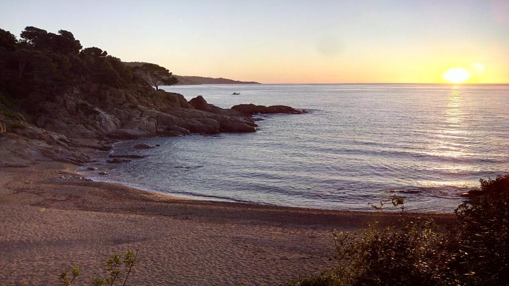 ⭑ Terrace + Sea views + Private Beach. What else? ⭑ - 3