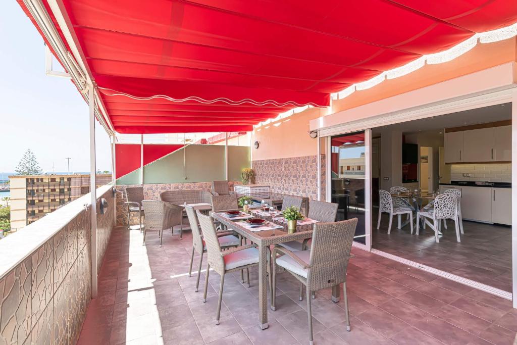 Penthouse Manureva by Pajarito Holidays - 2
