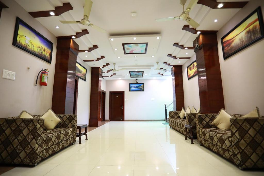 Hotel Krishna Ji photo