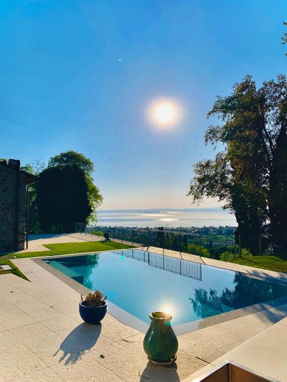 Villa Emma Lazise. Astonishing lake view - 1