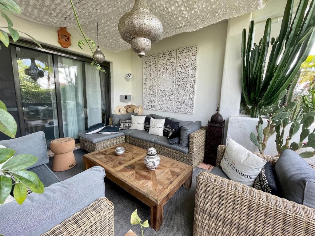 Cosy Apartment Resina Golf & Pool Estepona Costa del Sol - 1