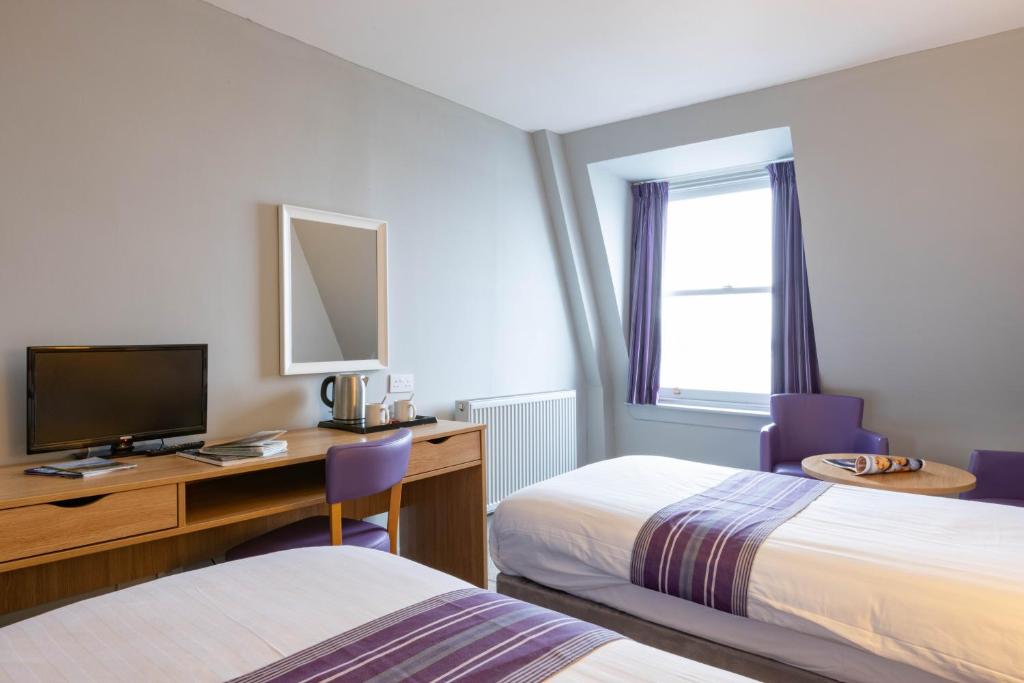 The Marine Hotel photo