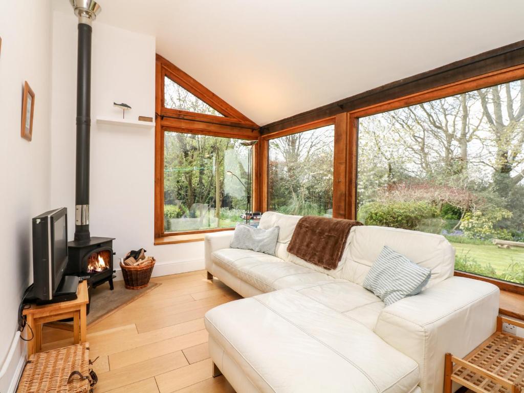 Puffin Cottage, Hawkchurch photo 7
