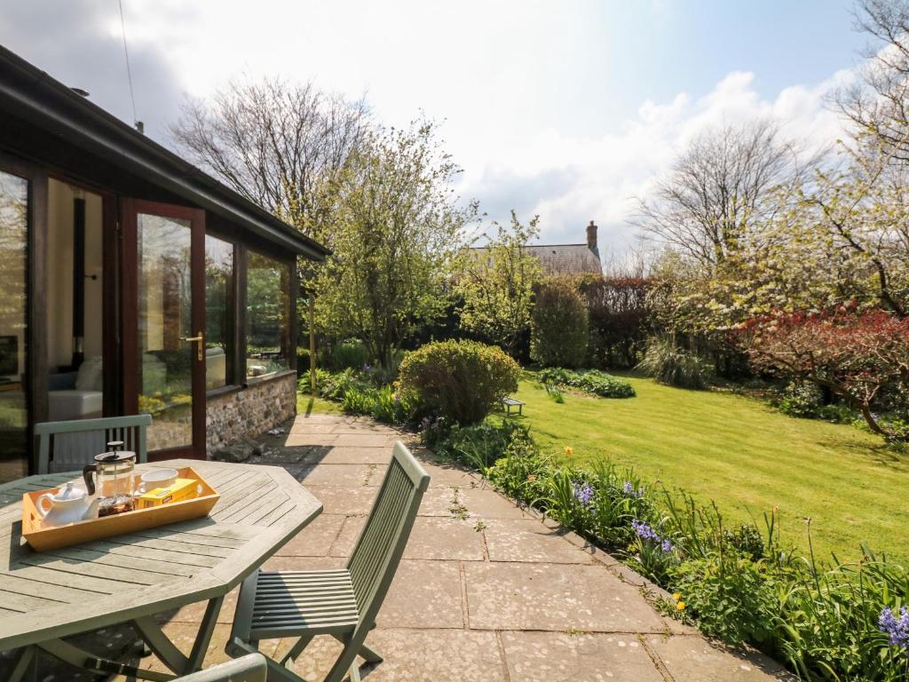 Puffin Cottage, Hawkchurch photo 8