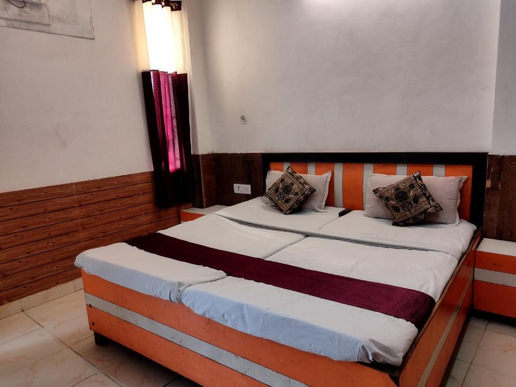 SHRADDHA HOTEL photo