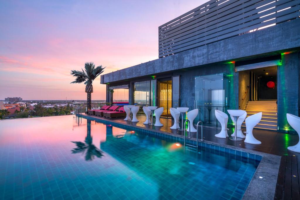 Regal Reseau Hotel  Spa photo