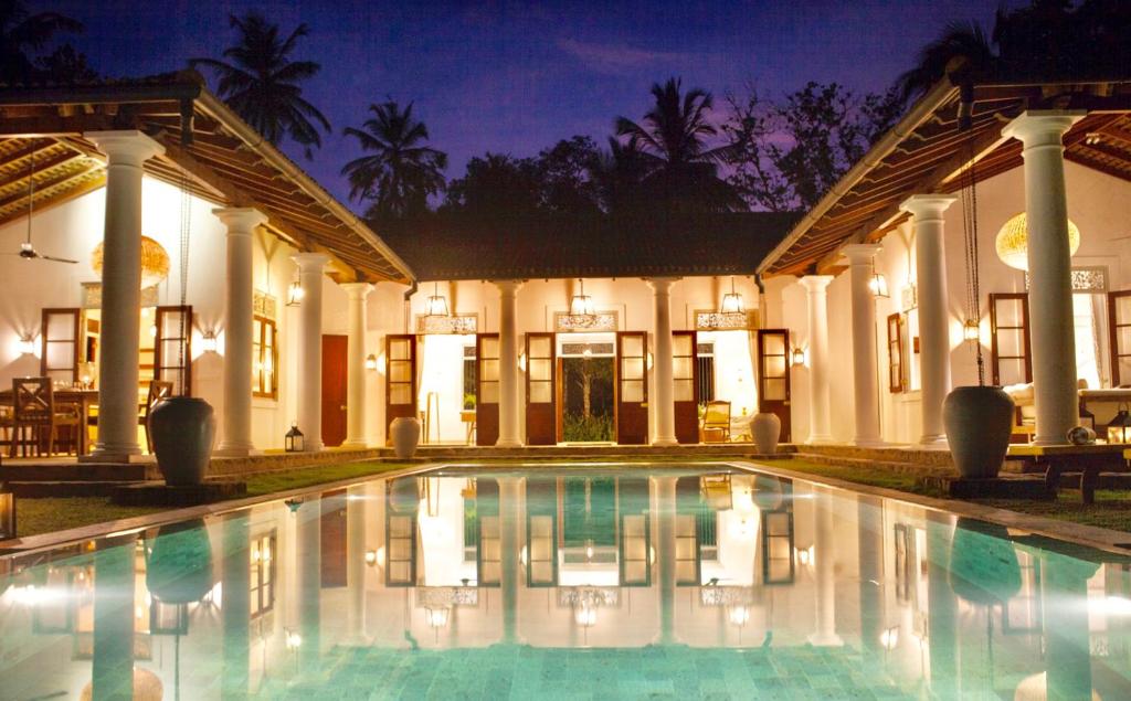 Kumbura Villa photo