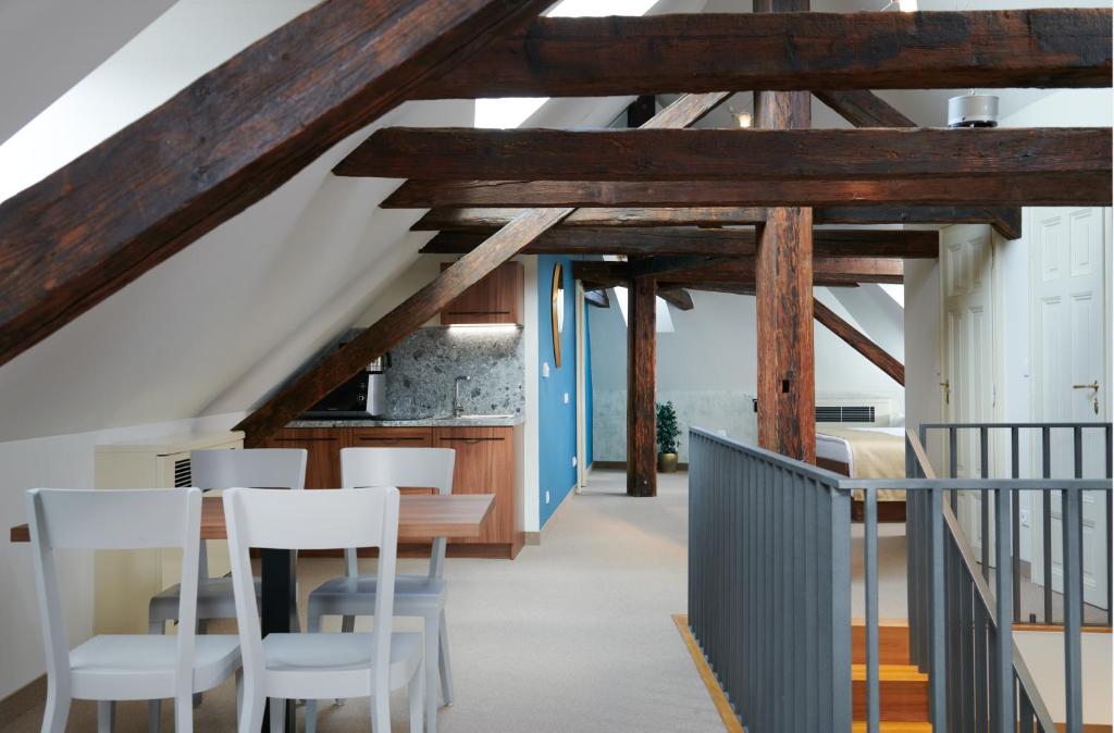 Facilities, Golden Angel Suites by Adrez Living in Prague