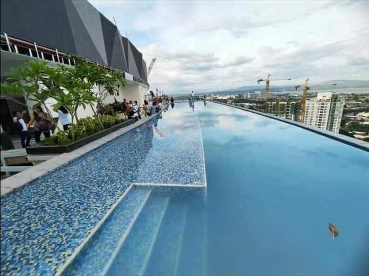 AEON TOWERS STUDIO SUITE (by:skyspottravelcentra) photo
