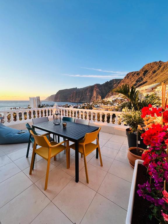 Luxury penthouse with breathtaking views and huge private terraces - 5
