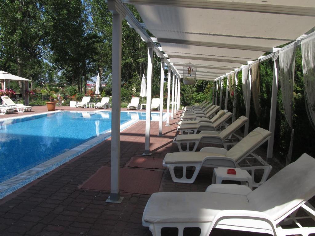 Apartments and studios in Cote d’Azure photo
