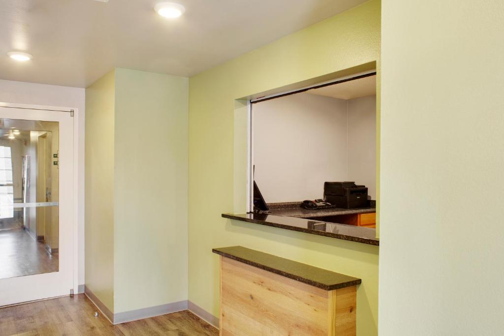 WoodSpring Suites Houston Willowbrook photo
