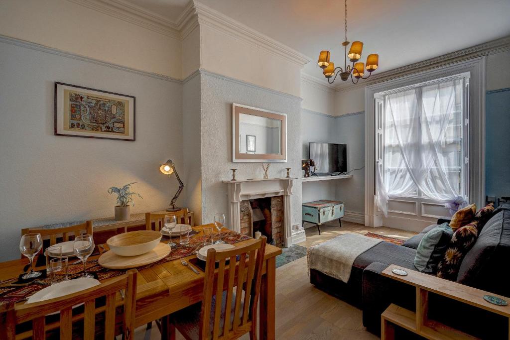 NEW Grade 2 historic flat in the heart of Chester — Hotel in Chester
