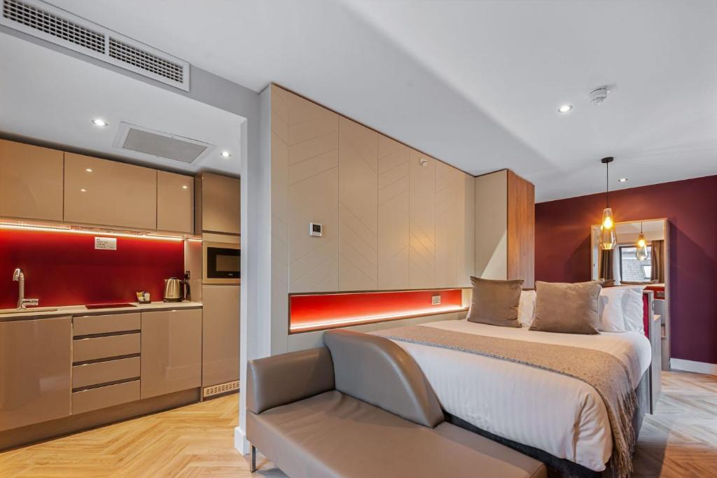Aparthotel Roomzzz Newcastle City photo